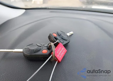 2015 Ford Focus Se z USA, uszkodzony, nr VIN 1FADP3K25FL355840